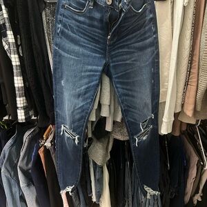 Ripped skinny jeans